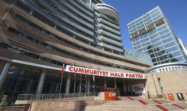 CHP'den 'kayyum'a karşı yeni adım: 81 il başkanı İstanbul'a çağırıldı!