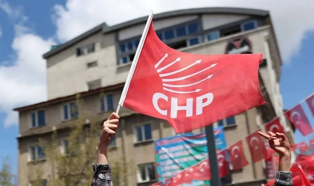 CHP İzmir'de üç ilçede tek adaylı seçim