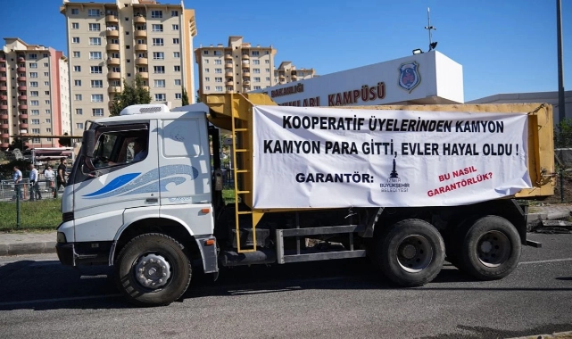 Dava öncesinde mağdurlardan tepki: Kamyon kamyon para gitti, evler haya oldu!