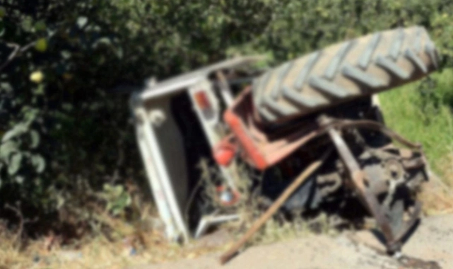 Karaburun'da feci kaza: Traktör altında kalan bir kişi hayatını kaybetti!