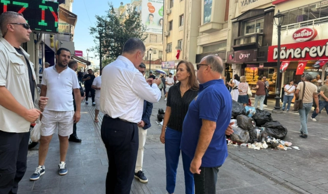 Başkan Tugay'dan Karşıyaka'nın çöplerine yerinde müdahale!