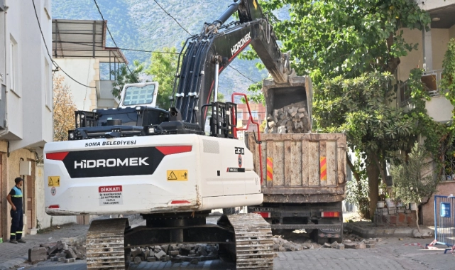 Kırkağaç’a 5 bin ton sıcak asfalt seriliyor
