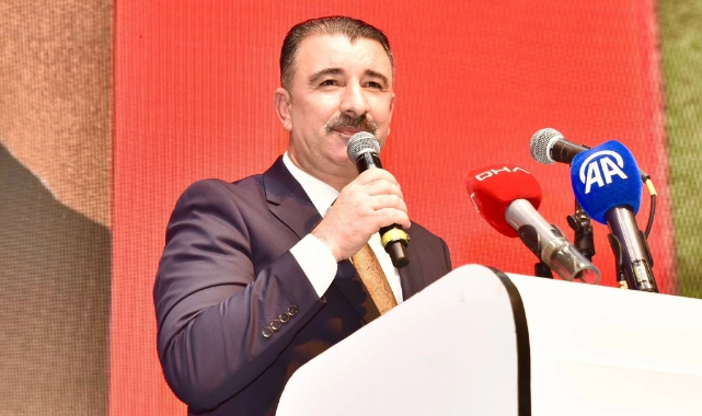 AK Partili Başdaş'tan Başkan Tugay'a: Acziyetin ve çaresizliğin açık göstergesi!