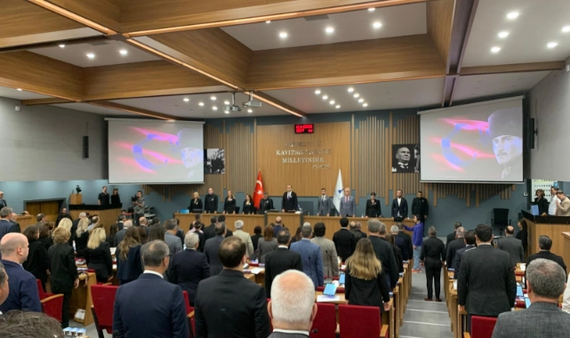 Başkan Tugay'a 2 milyarlık borçlanma yetkisi!