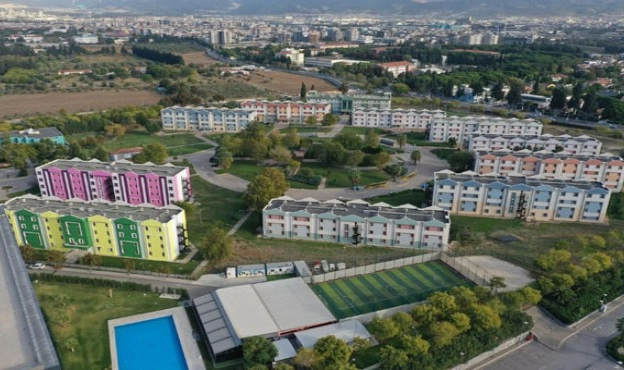 Ege Üniversitesi'ndeki özelleştirme depremzede öğrencileri vurdu!