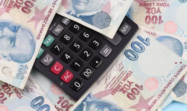 DİSK-AR verileri ortaya koydu: Türkiye'nin yüzde 52'si asgari ücret alıyor!