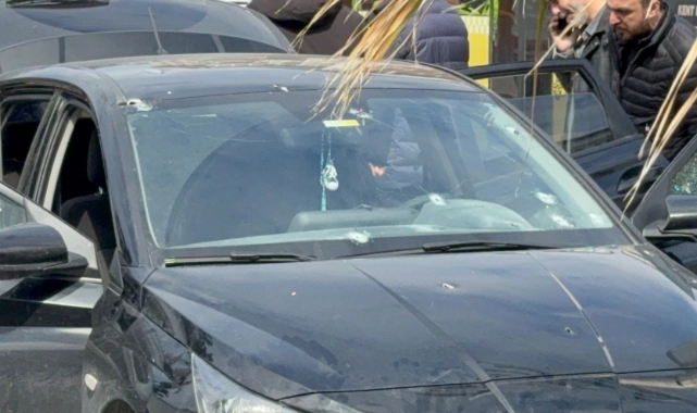 İstanbul'da otomobile silahlı saldırı: 1 kişi öldü!