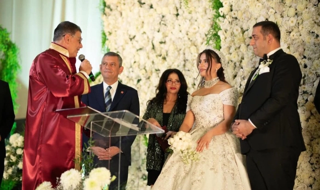 Narlıdere Belediye Başkanı Erman Uzun dünya evine girdi