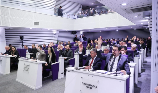 Buca Meclisi'nde gerginlik: Cumhur İttifakı'nda 'Sırrı Süreyya' çatlağı!
