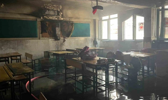 İlkokulda yangın paniği: Okul iki gün tatil edildi!