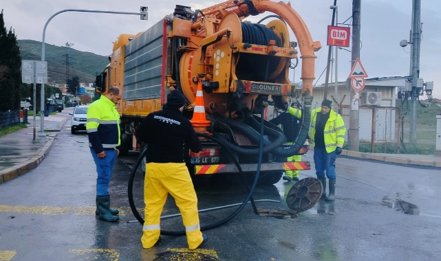 İzmir'de olası risklere karşı İZSU sahaya indi!