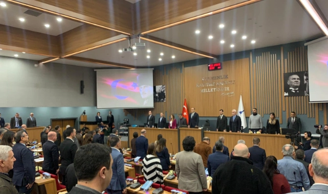 Yılın ilk meclis toplantısı gerçekleşti: İzBB'den körfez temizliği için büyük adım!