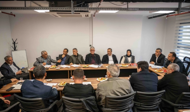 Başkan Ömer Eşki muhtarlarla buluştu: Bornova’yı birlikte yönetiyoruz