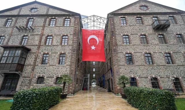 Başkan Tugay duyurdu: Meslek Fabrikası'nın tahliyesi durduruldu 