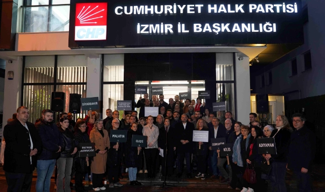 CHP İzmir'den felaketin yaşandığı saatte anma töreni 