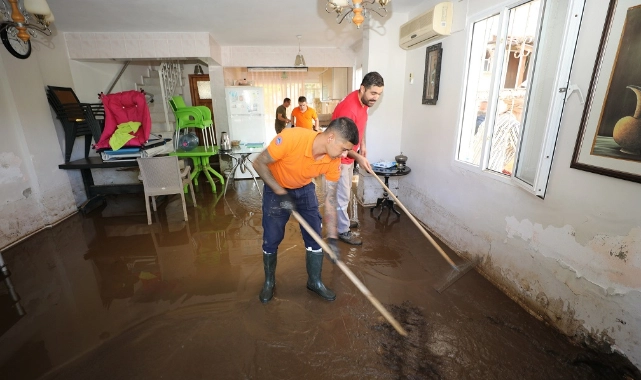 Menderes Belediyesi’nden Vatandaşa Temizlik Desteği