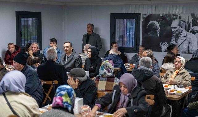 Başkan Ömer Eşki, iftarını Kızılay Mahallesi sakinleriyle yaptı