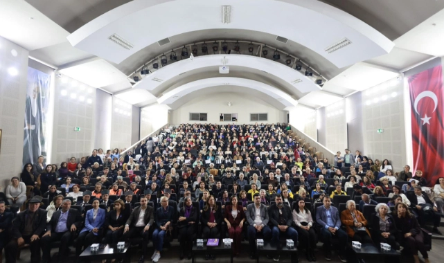Karabağlar ‘da Kadın ve Demokrasi Forumu