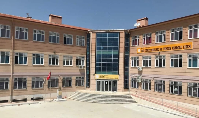 Öğretmenden Atatürk’e skandal sözler: Öğrenciler sessiz kalmadı!