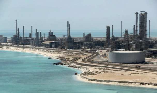 Suudilerin en büyük petrol rafinerisi vuruldu!