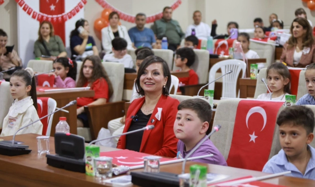 Başkan Kınay makamını geleceğin sahiplerine devretti
