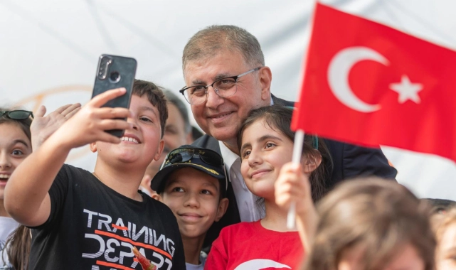 Başkan Tugay'dan '23 Nisan' mesajı