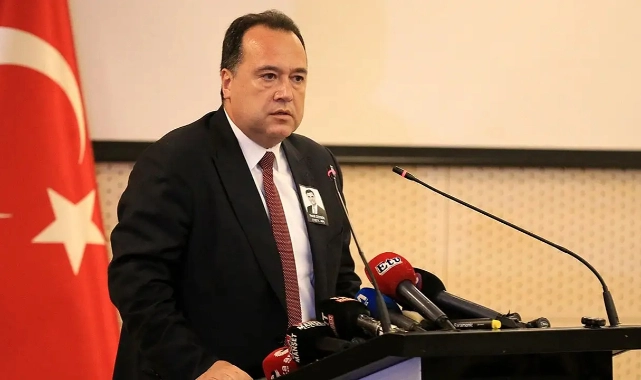 Dutlulu’dan İzmir’in çöpü için uyarı: “Kısa vadeli diye sessiz kalıyoruz"