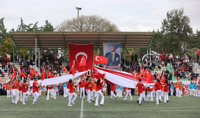 Urla’da 23 Nisan Coşkusu: 106. Yıl Gurur ve Neşeyle Kutlandı