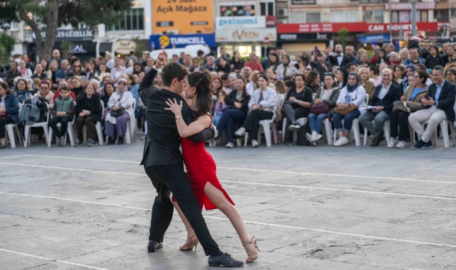 Bornova’da Dünya Dans Günü Kutlaması