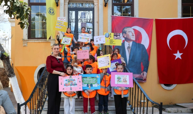 Bucalı minikler kütüphaneyi keşfetti 