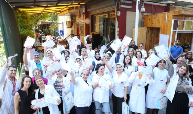 Çiğli’de İkinci Dönem Pastacılık Kursu Tamamlandı