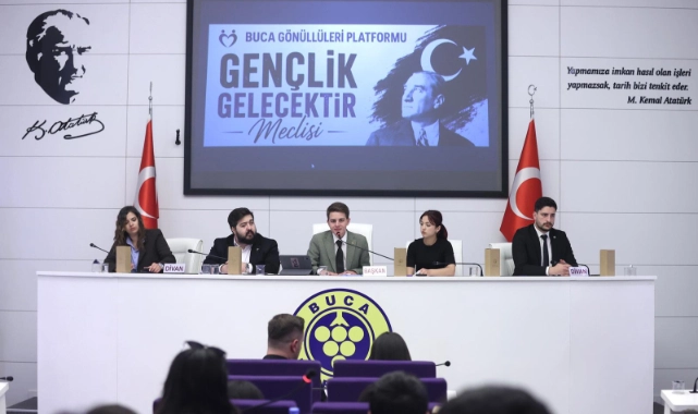 Gençler Buca’da geleceği konuştu