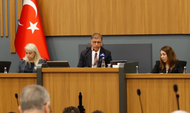 İzBB'nin 2025 Mali Hesabı'na meclisten oy çokluğu!