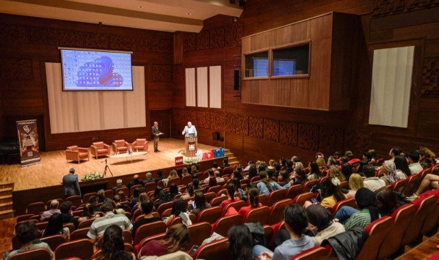 İzmir'de geleceğin acil müdahale teknolojileri masaya yatırıldı