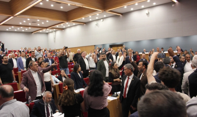 İZSU Genel Kurulu'nda 'Karşıyaka Meclisi' gerginliği!