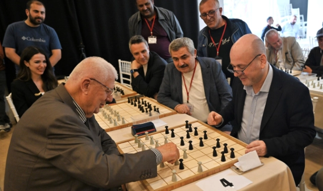 Zekanın ve stratejinin zirvesi Bornova’da kuruldu