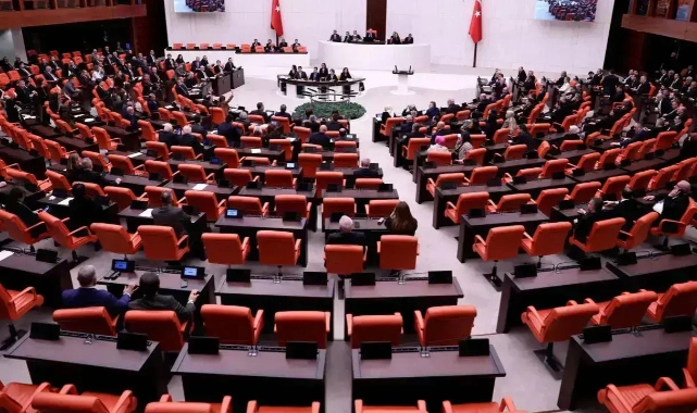 8'i CHP'li 10 vekile ait dokunulmaz dosyası TBMM'de!
