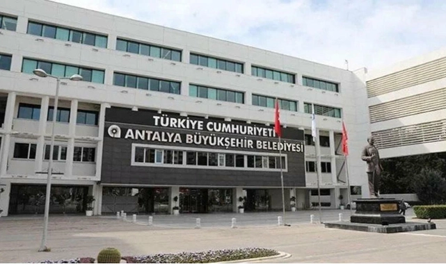 Antalya Büyükşehir Belediyesi'nde 3 gözaltı!