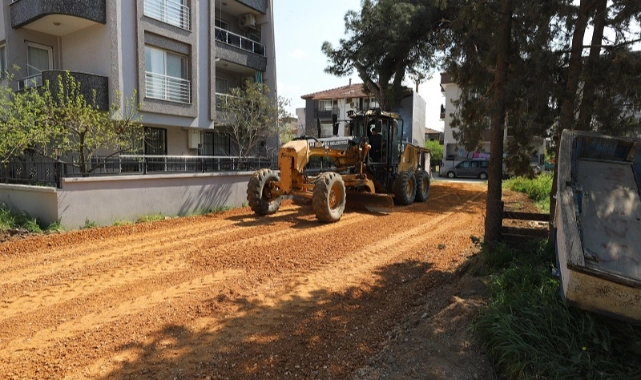 Başkan Çiçek talimat verdi, Menderesliler yol ve otopark kazandı!