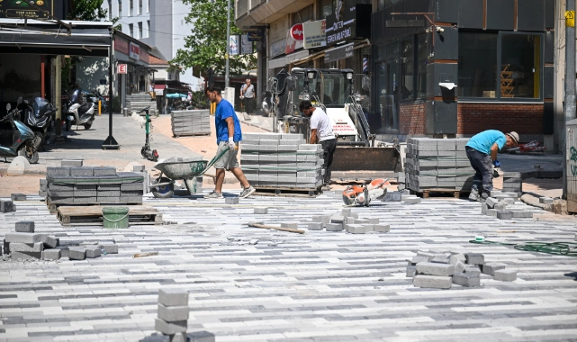 Bornova’nın kalbi yeniden doğuyor: Tarihi Çarşı’da estetik dönüşüm başladı