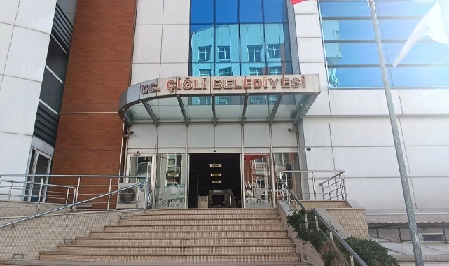 Çiğli'de hizmetler konuşuluyor, sosyal medyadaki tartışmalar büyüyor