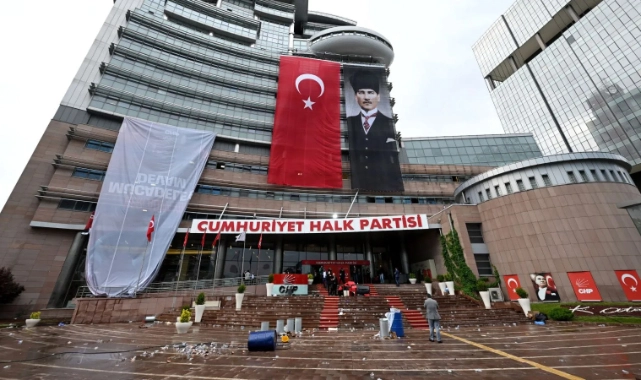 Grup toplantısından vazgeçen Kılıçdaroğlu, genel merkezde konuşacak!
