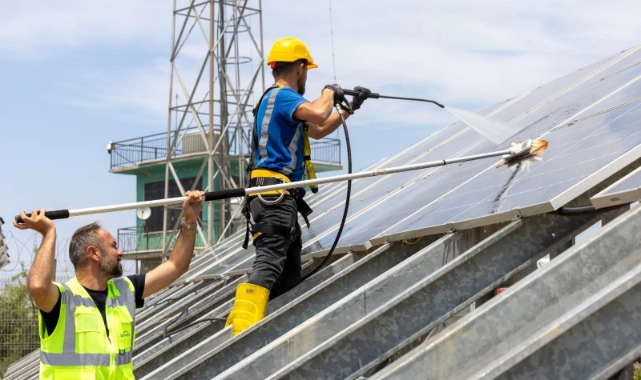 İzmir’in kritik haberleşme altyapısına güneş enerjili güvence