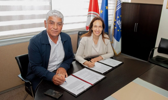 Karşıyaka’da Toplu İş Sözleşmesi’ne imzalar atıldı