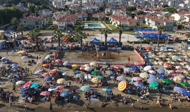 Menderes'te bir ilk: Sahil, Güneş ve Voleybol
