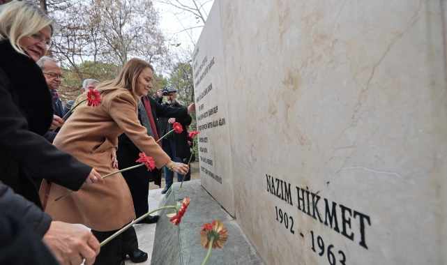 Türk şiirinin iki ustası Konak'ta anılacak 