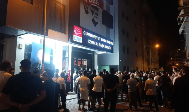 Utku Gümrükçü, CHP İzmir İl Başkanlığı'nda!