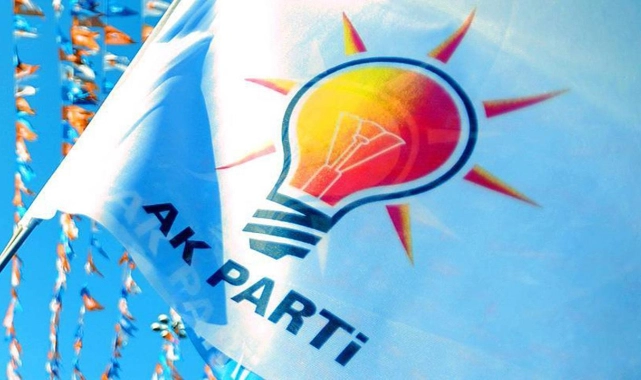 AK Parti'de 3 il başkanı istifa etti!