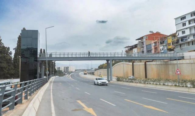 Bayraklı'daki yaya üst geçidi için üçüncü ihale yapılacak!