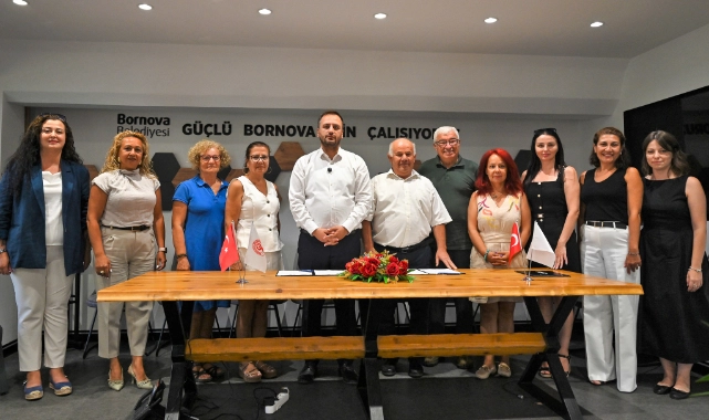 Bornova’da “Üçüncü Yaş Üniversitesi” dönemi başlıyor